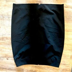 Limited Pencil skirt